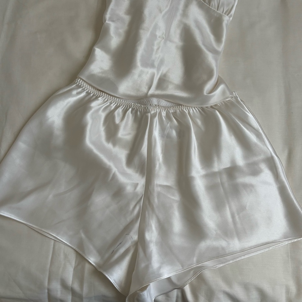 𐙚 Secret Treasures Vintage 2 Piece Lingerie Cozy Set - Picture 9 of 10